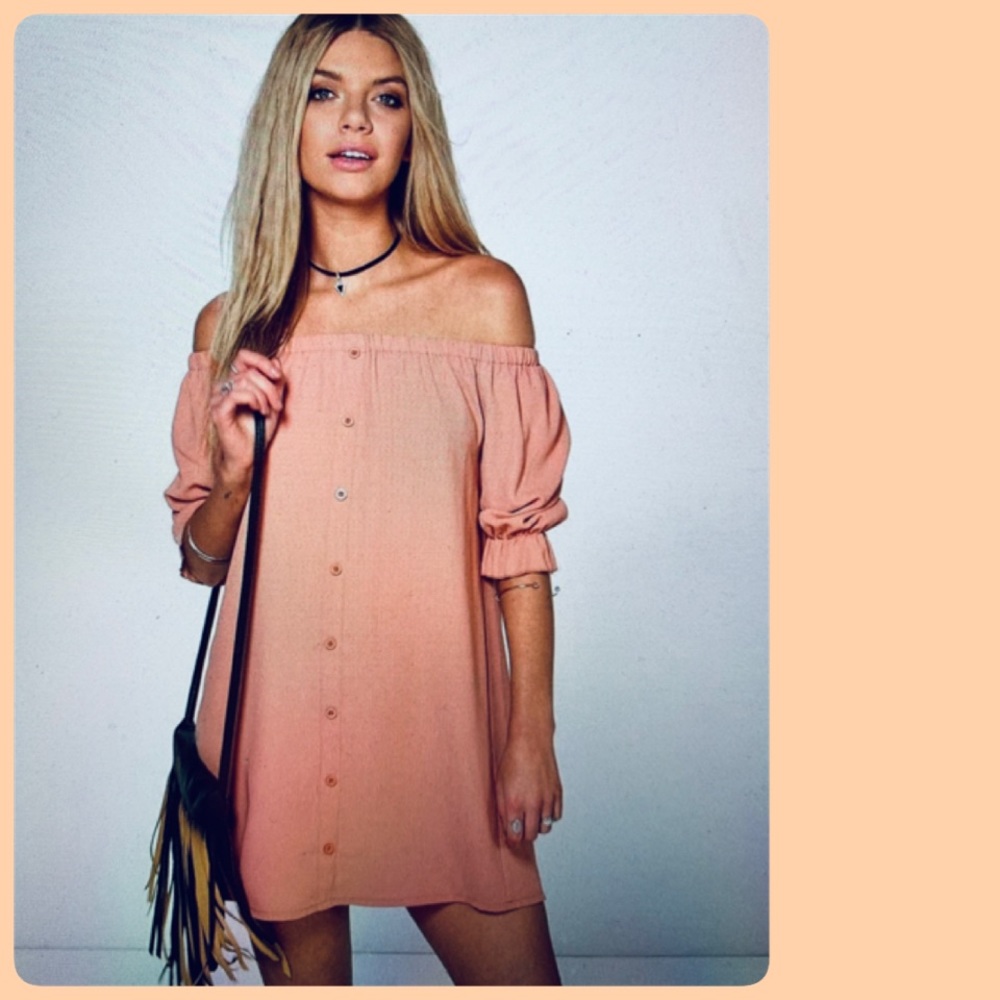 Brand New Anself Off Shoulder Dress 👗